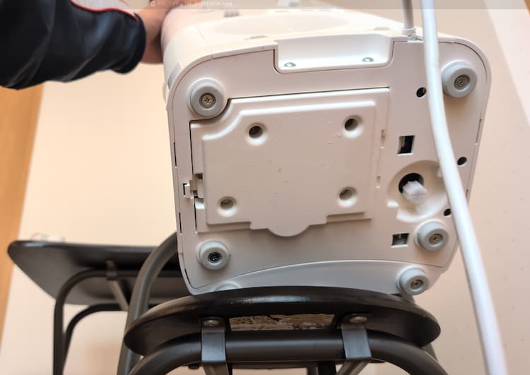 エブリィフレシャスミニの排水キャップカバーを元に戻したところ